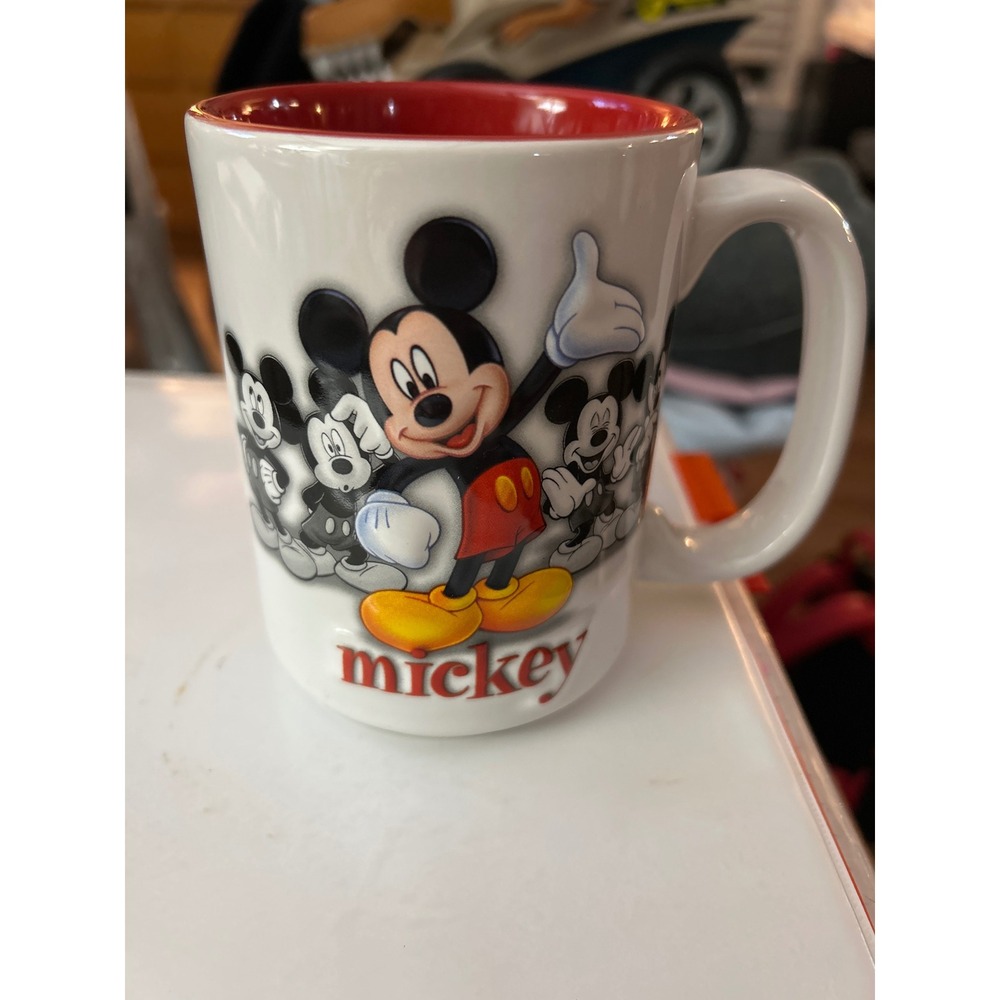 Disney Parks Mickey‎ Mouse Coffee Mug Walt Disney World White Red Ceramic Cup